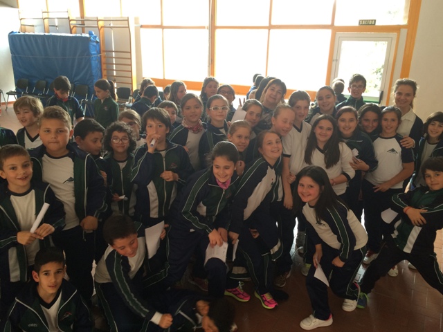 Los alumn@s de 1º a 4º de Primaria disfrutan con la danza
